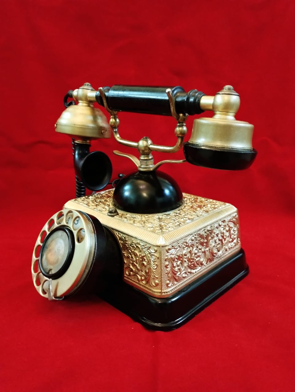 French Baroque Imperial Rotary Telephone – Fully Functional Vintage Landline (1970s)